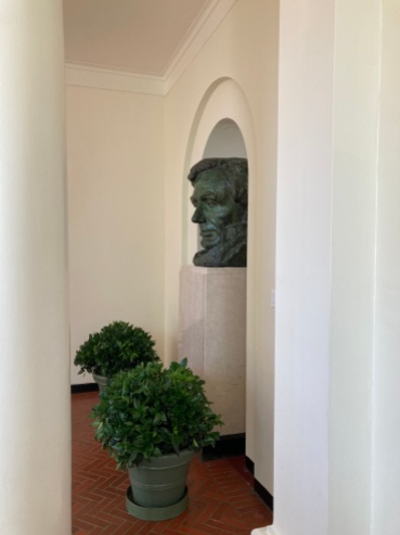 The section of the White House we were in included portraits of First Ladies, among them Betty Ford, Rosalynn Carter, Nancy Reagan, and Barbara Bush; lots of pics of President Biden and his family; and this bust of President Lincoln.